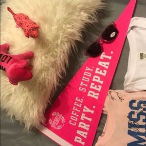 Pennant and sunglasses